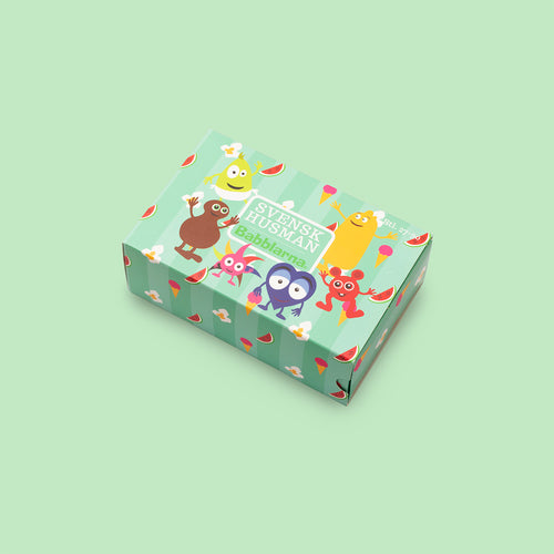 Grön presentbox för Babblarna barnstrumpor i 3-pack med lekfulla figurer från Svenskhusman.