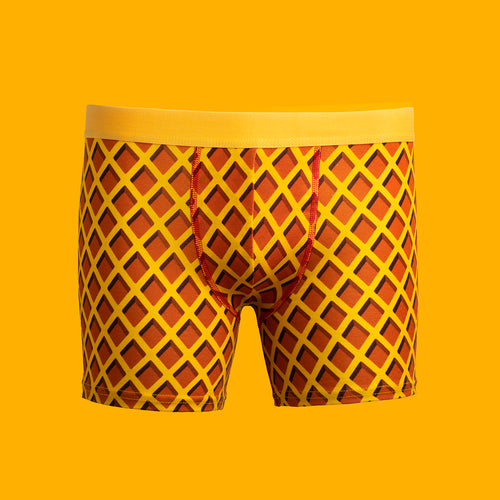 Gula boxerkalsonger med Kexchoklad-motiv från Svenskhusman i samarbete med Cloetta.