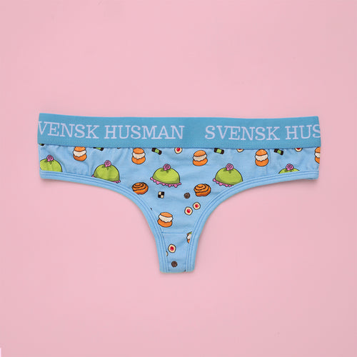 Baby blue thongs with a colorful fika pastry pattern and branded waistband from Svenskhusman.